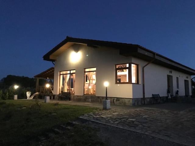 Sodyba Gintaras Priekulė Buitenkant foto